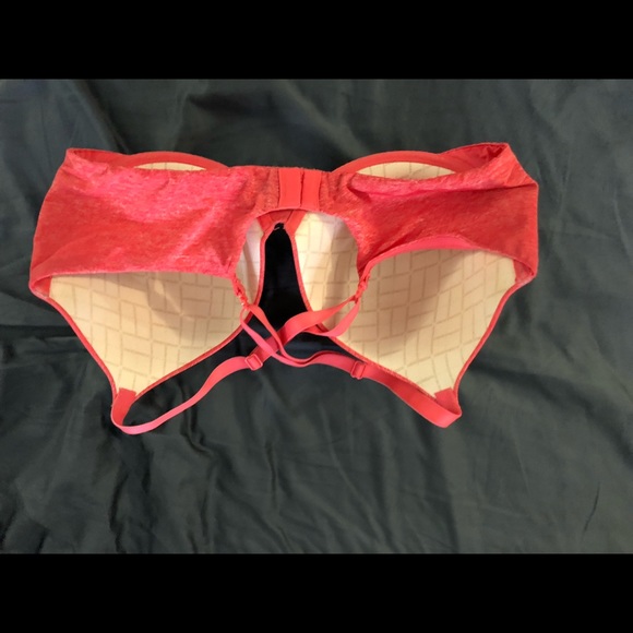Multi-way Uplift semi demi bra - Picture 3 of 5
